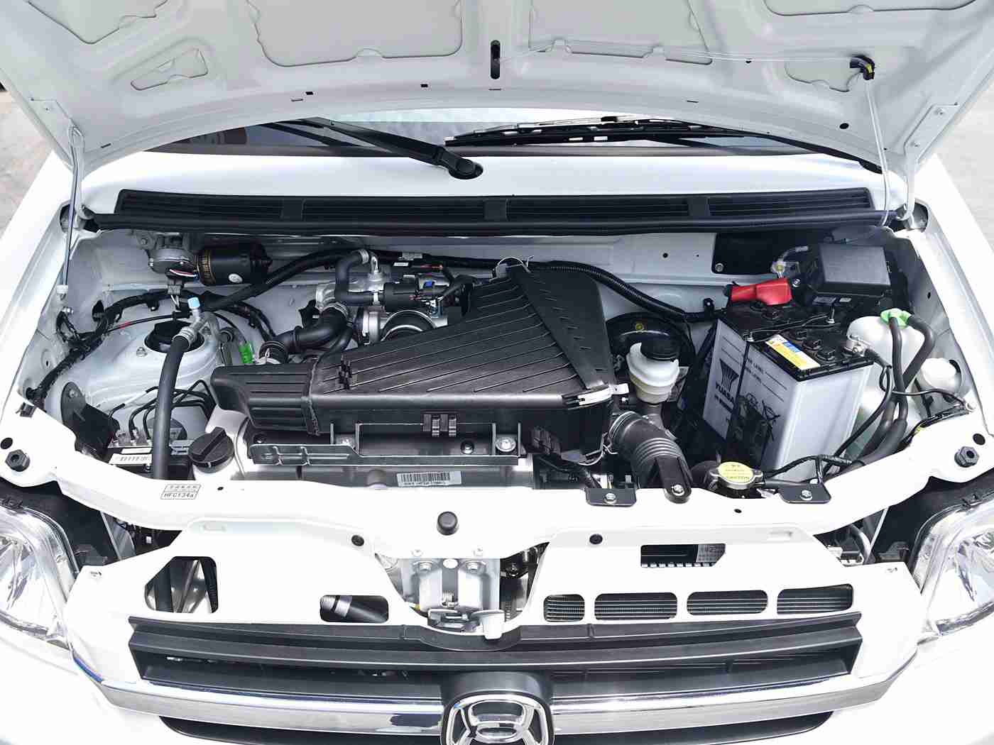 法国空乘1998,全新力作引领潮流，独特设计卓越性能，“法国空乘”新车型成品质生活新选择-2