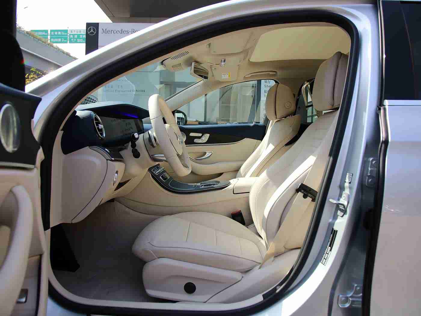 99热这里只有精,驾驭未来,99热引领潮流,科技与运动的完美融合-1