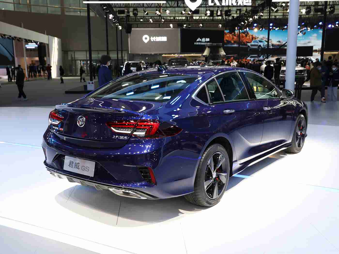 天堂8a 中文在线,绿色未来，智行天下——新能源汽车引领出行新风尚-1