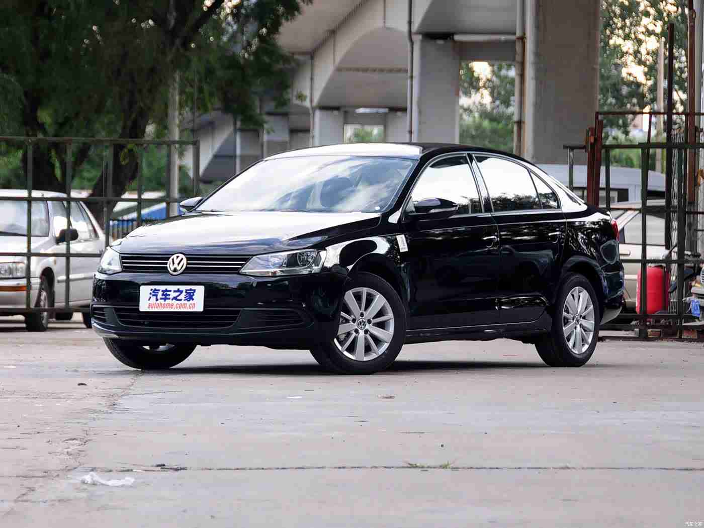 美女裸体软件,智能驾驶新风尚，虚拟互动解疲劳，科技赋能车生活-1