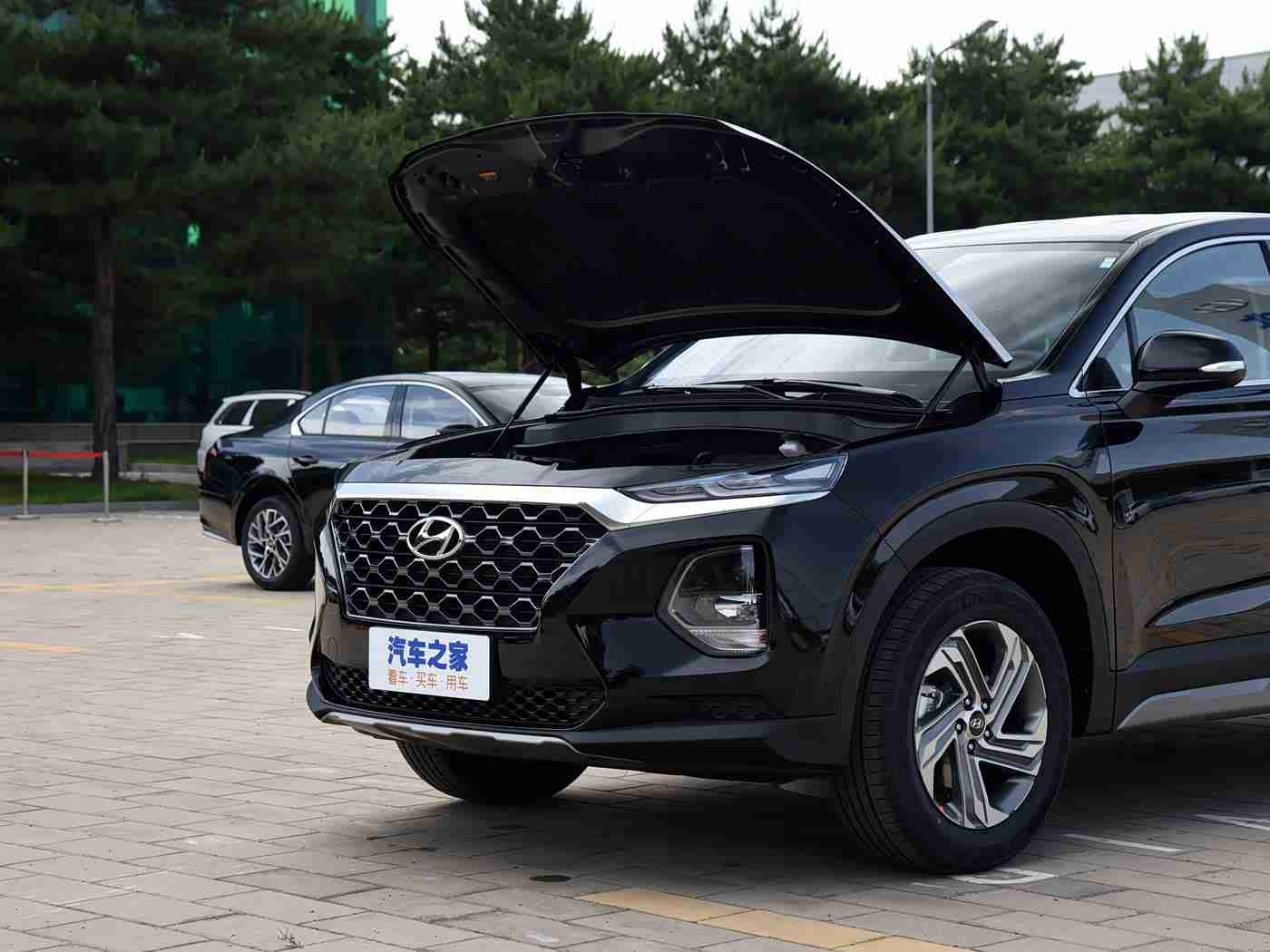 国产伦乱,揭秘国产汽车市场争议车型：质量问题频发，厂家如何重塑消费者信任？-2