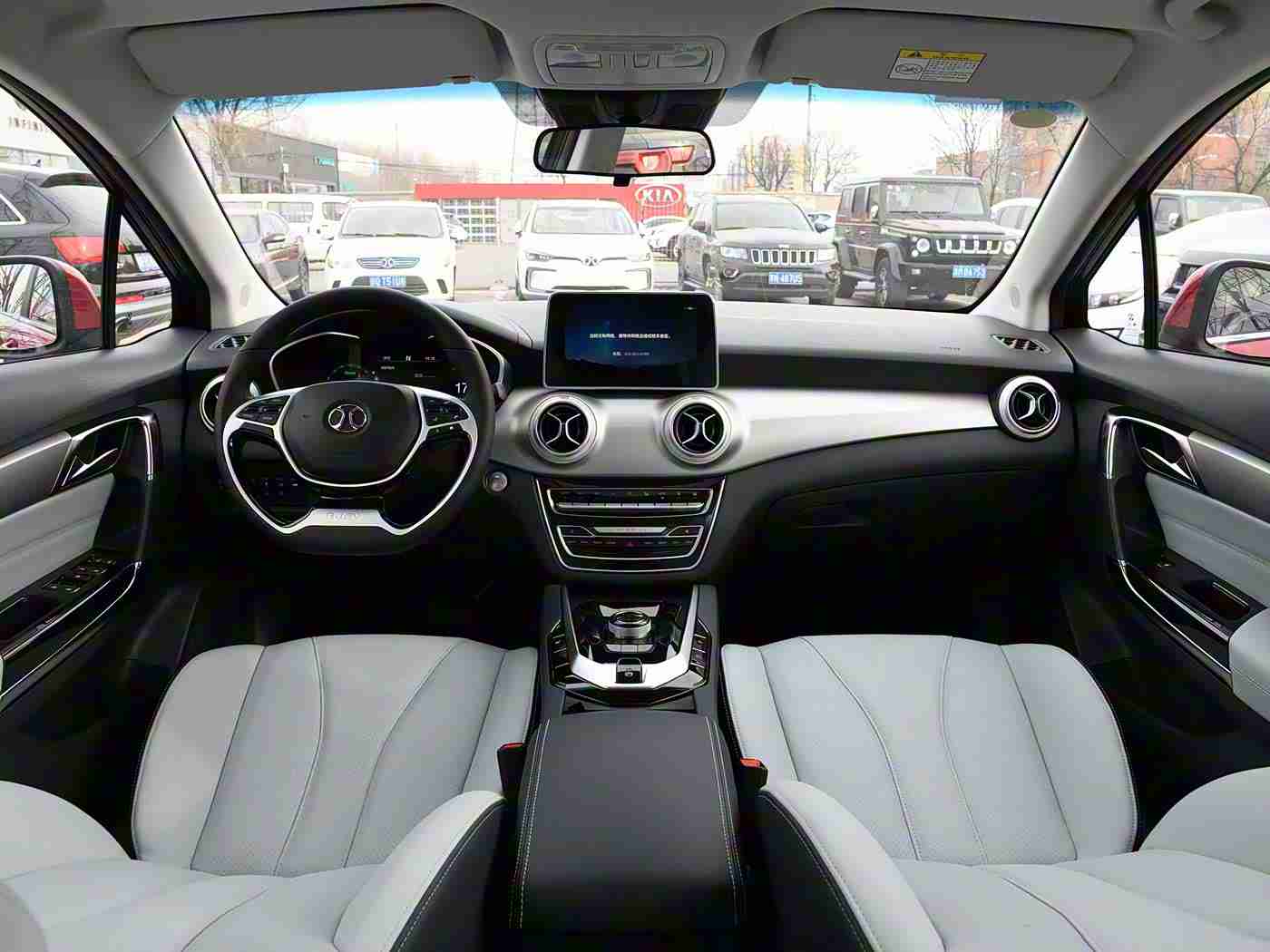 不用播放器的AV,车载娱乐新篇章：集成创新科技，打造无忧驾驶体验-2