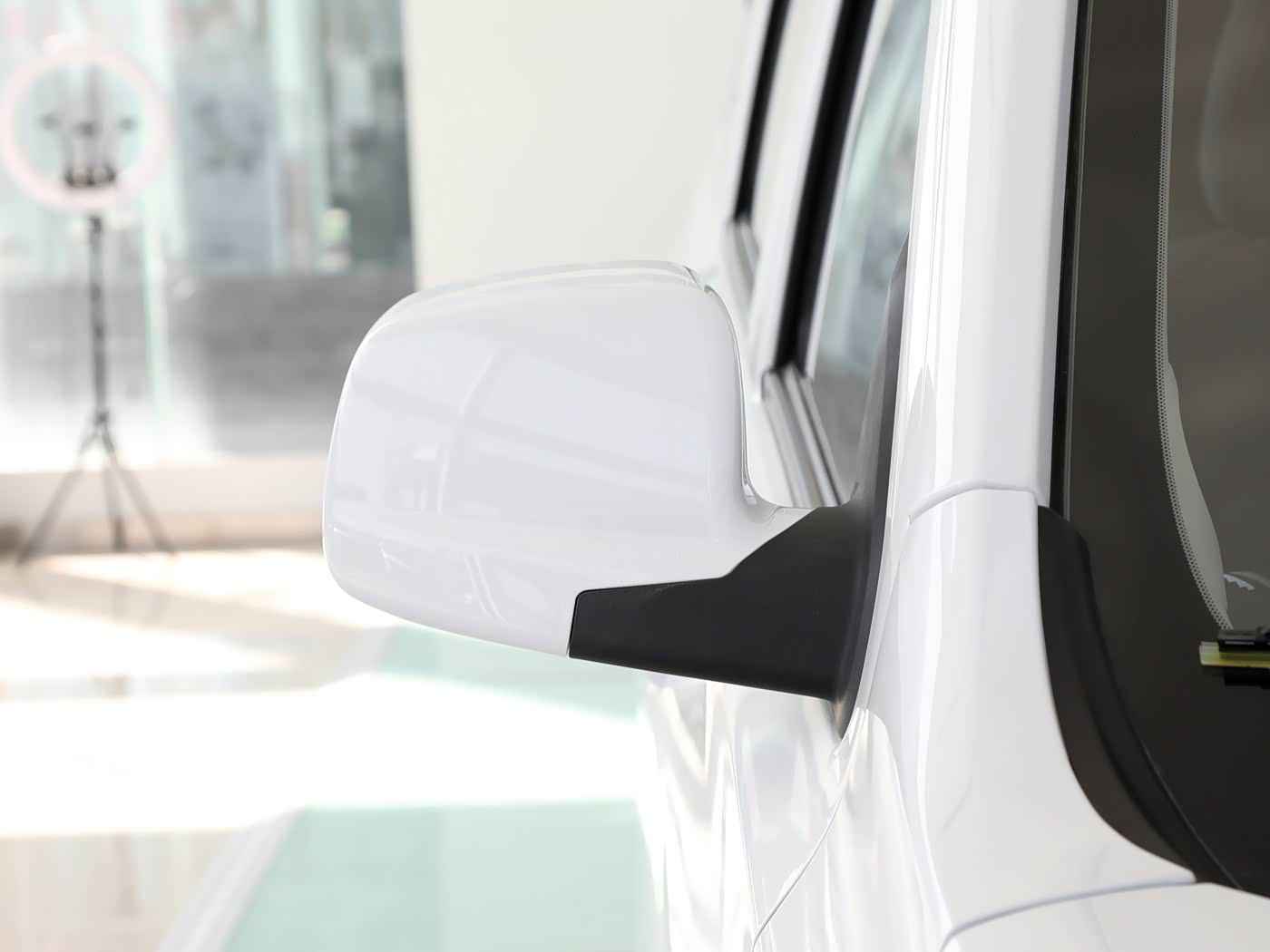 火影18同人手游破解版,电动汽车崛起，智能驾驶新风尚：汽车行业创新趋势解析-1