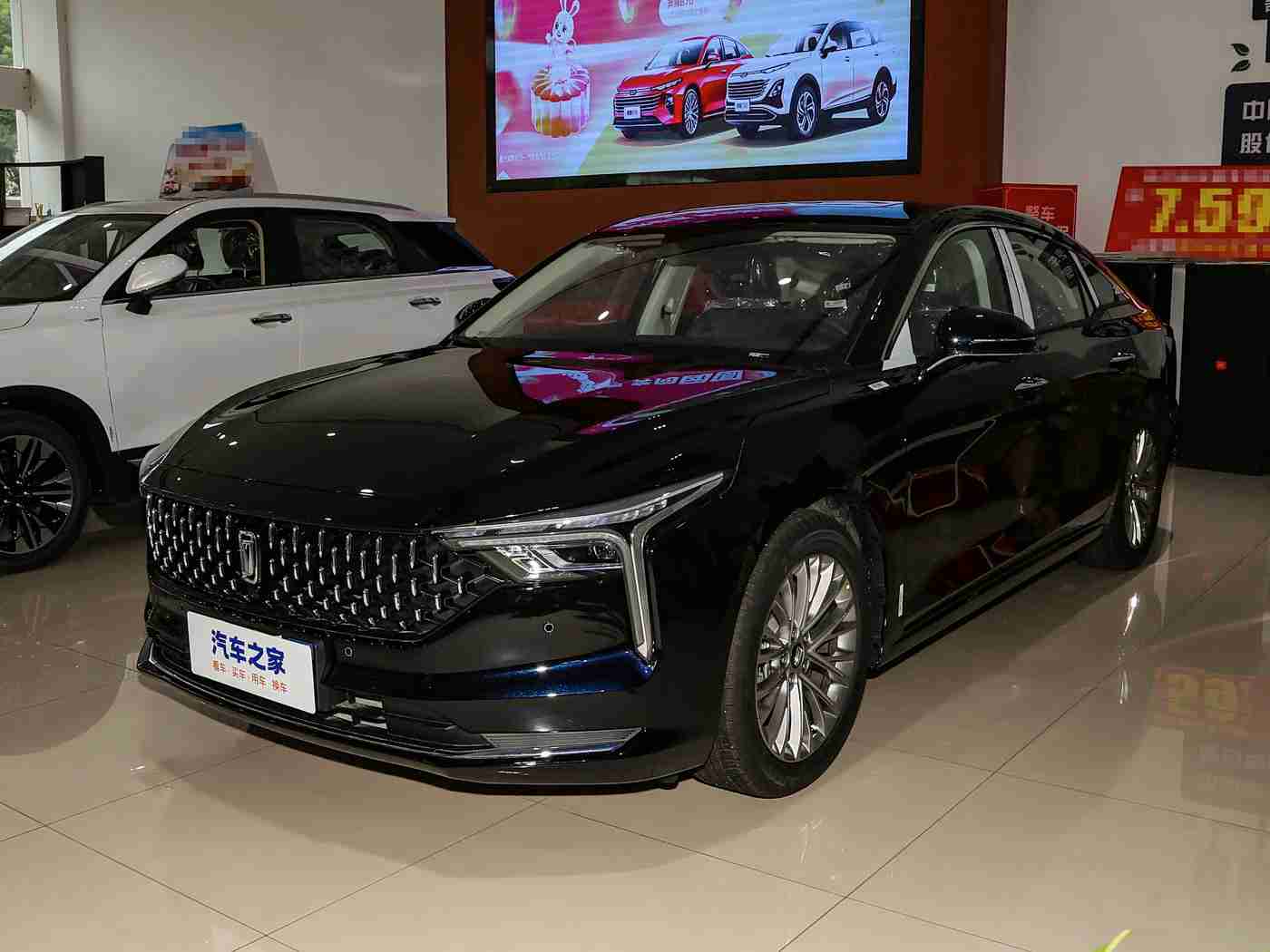 挠脚心+折磨+抹油+哭喊作文,“舒适破茧，匠心独运，刷新驾驶新境界”-1