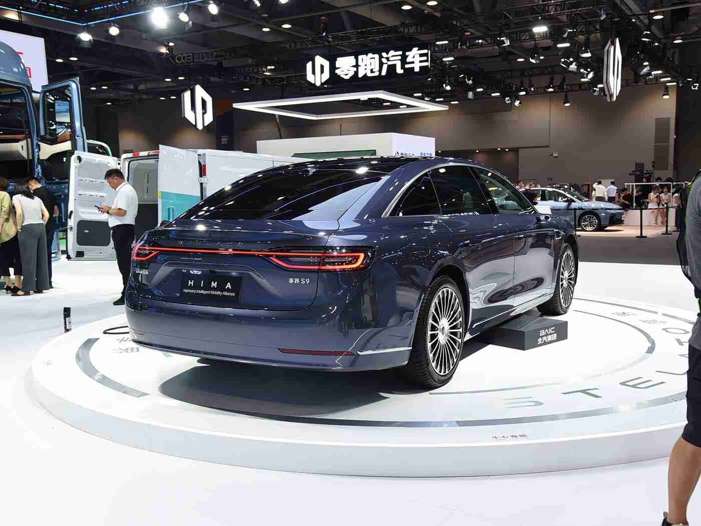 狼人访问紧急通知最新消息,新能源汽车爆发，智能驾驶新篇章——狼人专家访问助力中国汽车产业腾飞-3