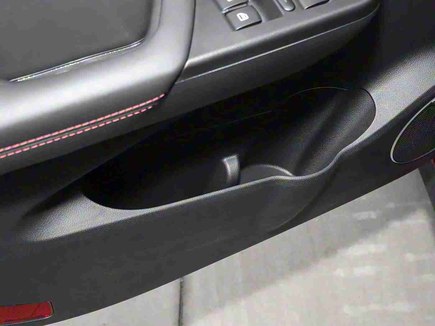 全国av,时尚驾驭，智领风骚——尽享动力与智能盛宴-1