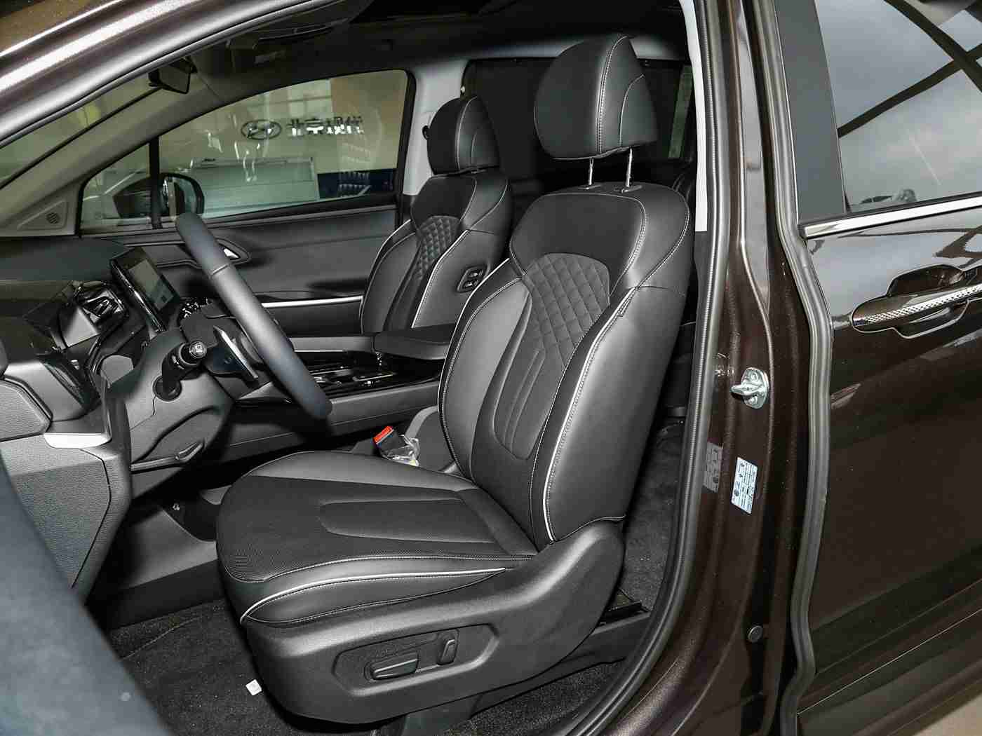 软件免费下载3.0.3免费版,智驾绿行，悦享生活新境界-3