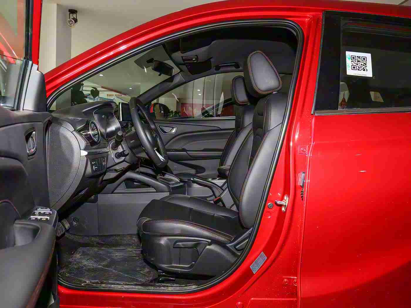 女人与公豬交酡过程,都市女性新宠，创新SUV引领潮流，性能科技兼备，舒适体验非凡-1