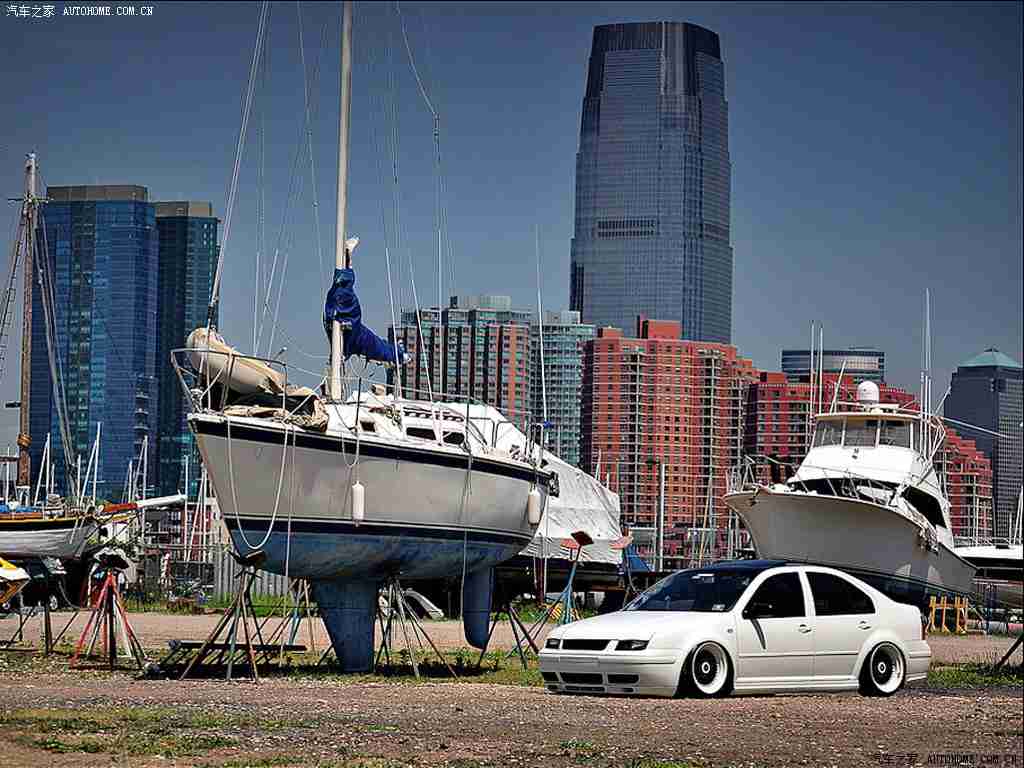 黄的软件,汽车应用革新：智能导航与社交互动，引领未来驾驶潮流-1