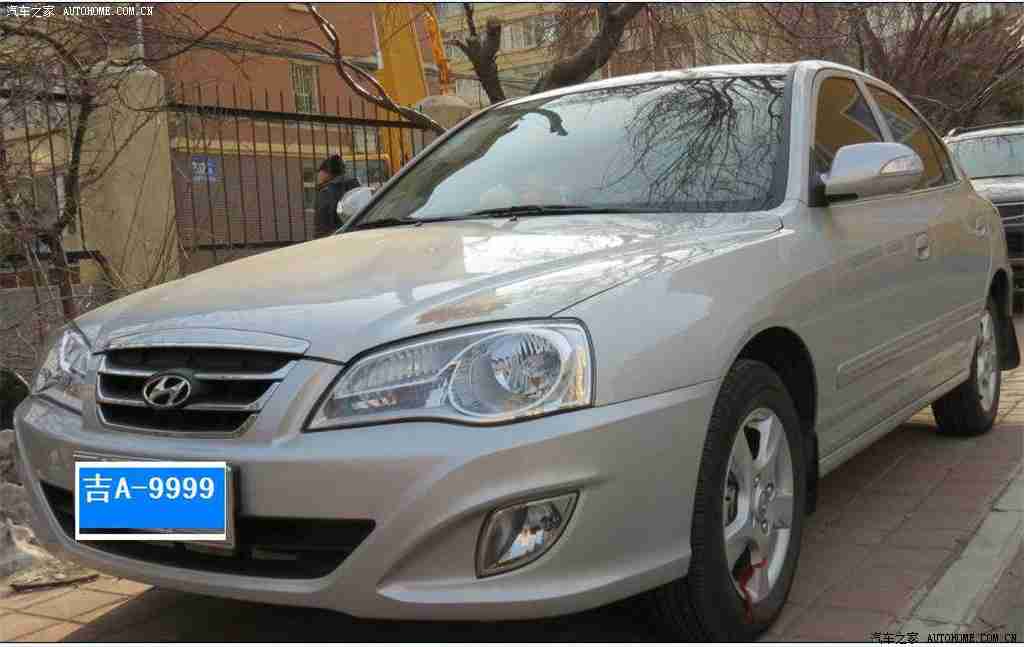 14女学生脱了内裤光着,“独特设计引关注，智能科技显实力：揭秘新锐汽车市场新宠儿”-3