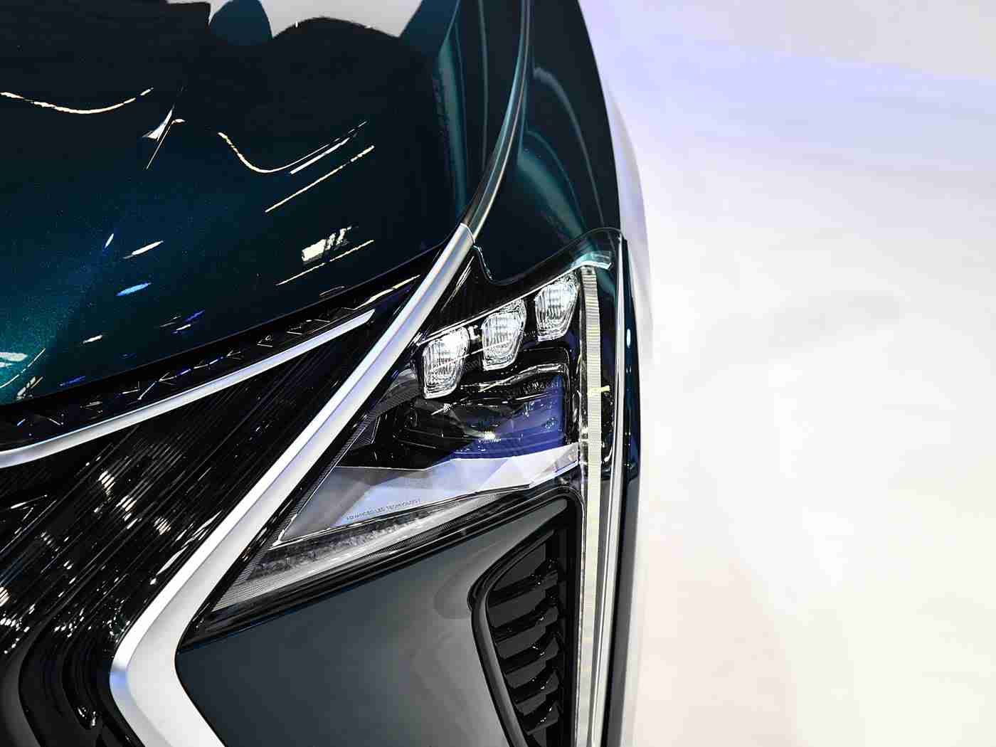 操B软件,智能驾驶新篇章：全面解析引领行业潮流的智能辅助系统-1