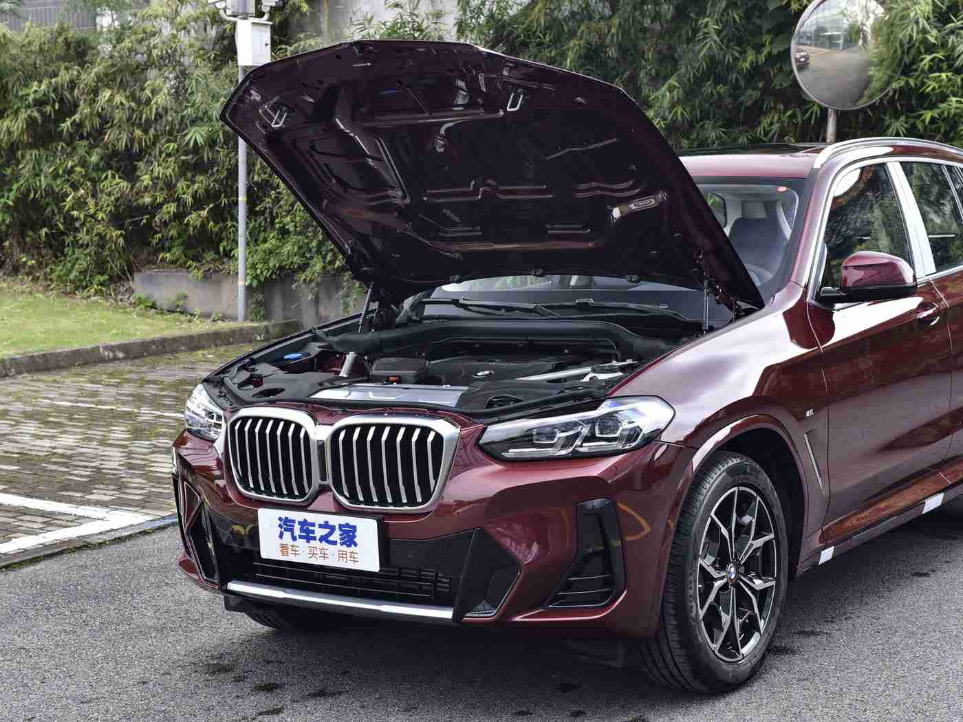 国产成人小电影,国产SUV黑马来袭:性能卓越,智能配置丰富,12-18万价格亲民-3