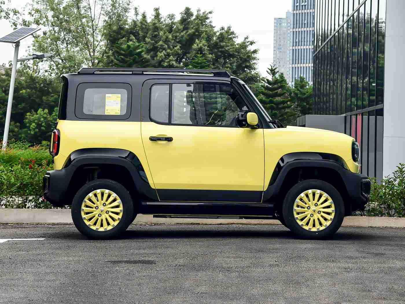 国产成人综合AV,“全能选手驾驭之道,成人综合新境界,驾驶体验尊享非凡”-3