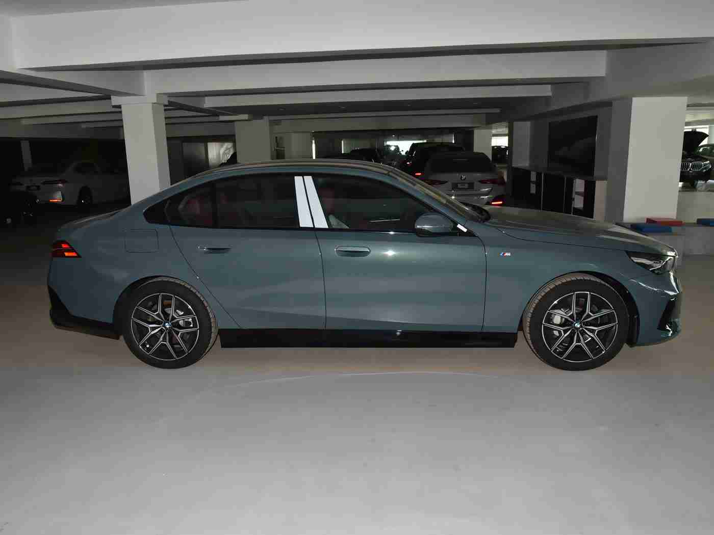 原神女角色被红绳束手束脚封住嘴巴图片最新,“红绳封喉”概念车惊艳亮相：独特设计，科技环保，未来出行新潮流-1