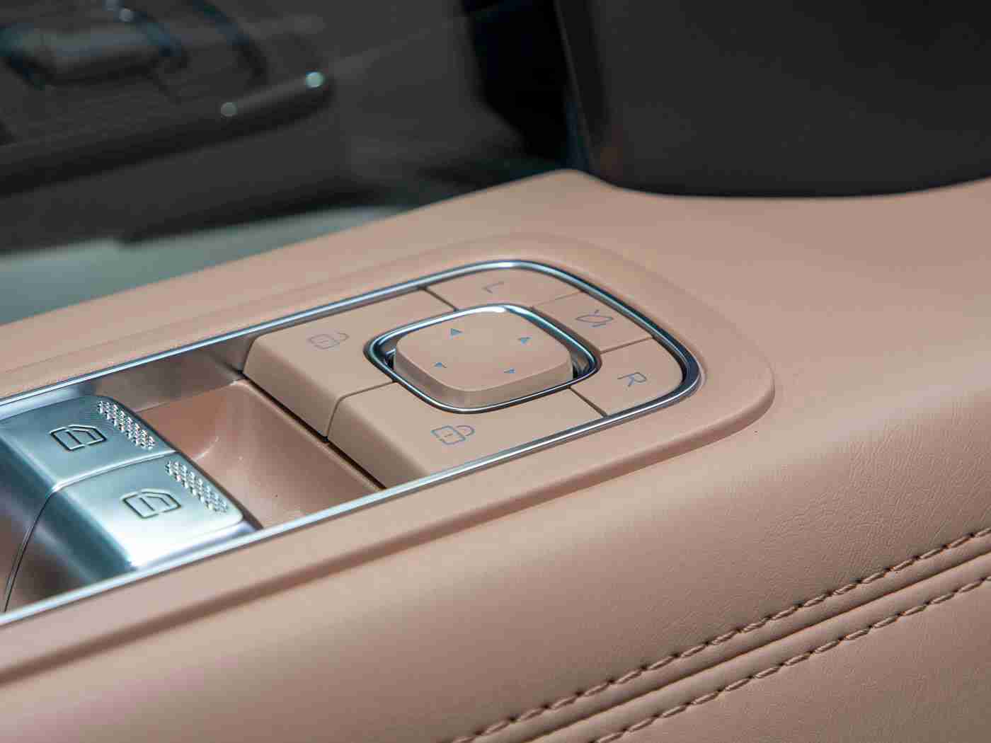 黑料泄密,“质量疑云笼罩，行业反思，共筑汽车安全堡垒”-1