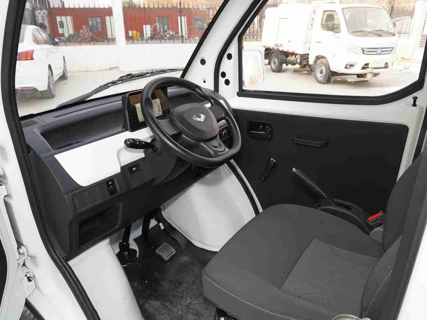 9月电子厂公厕全景1080p,科技映像，企业关怀，电子厂公厕全景，映照人性化未来-1