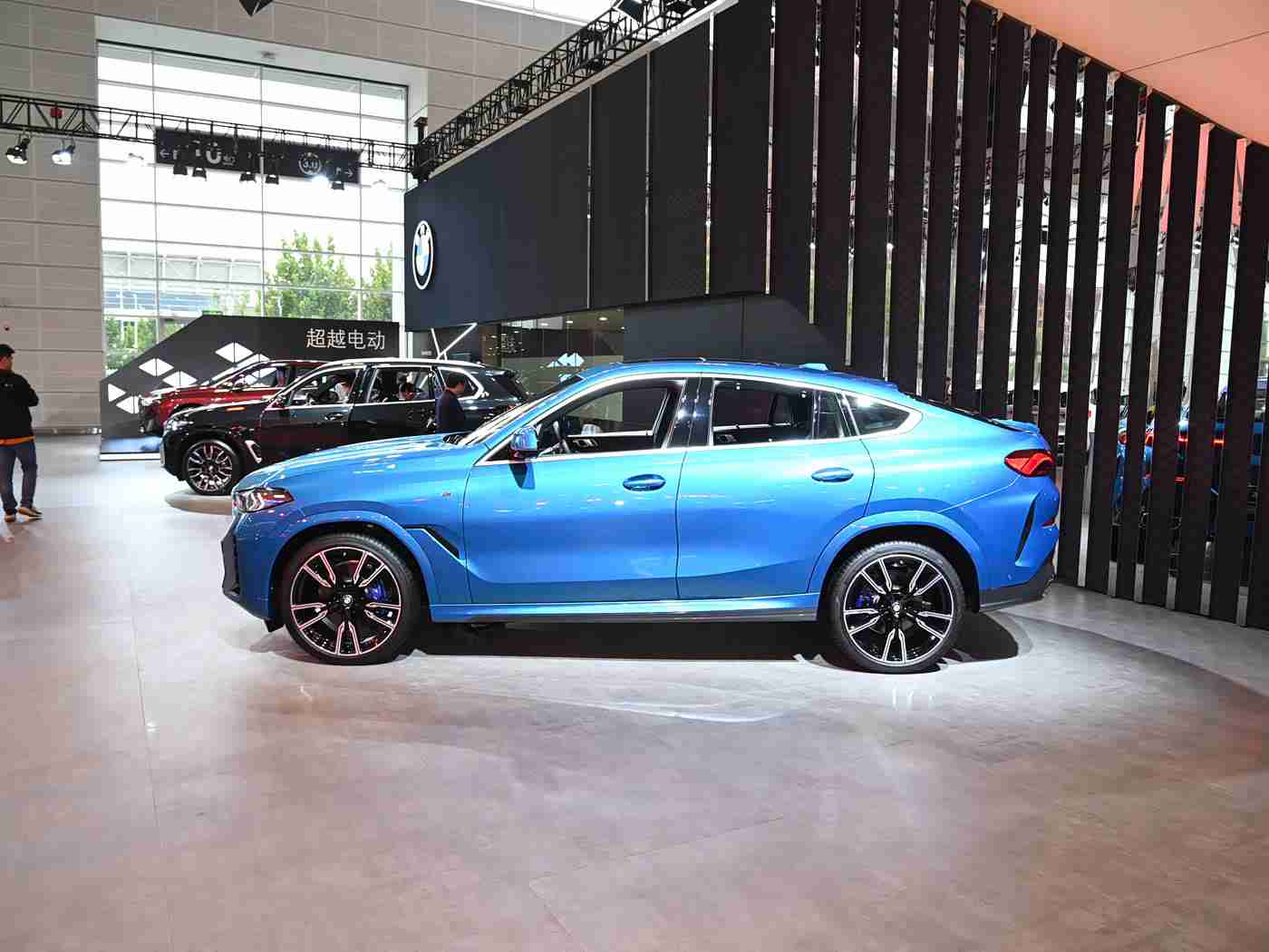 好莱污,新能源汽车领航者,“好莱污”引领时尚科技新潮流,即将上市备受期待-3