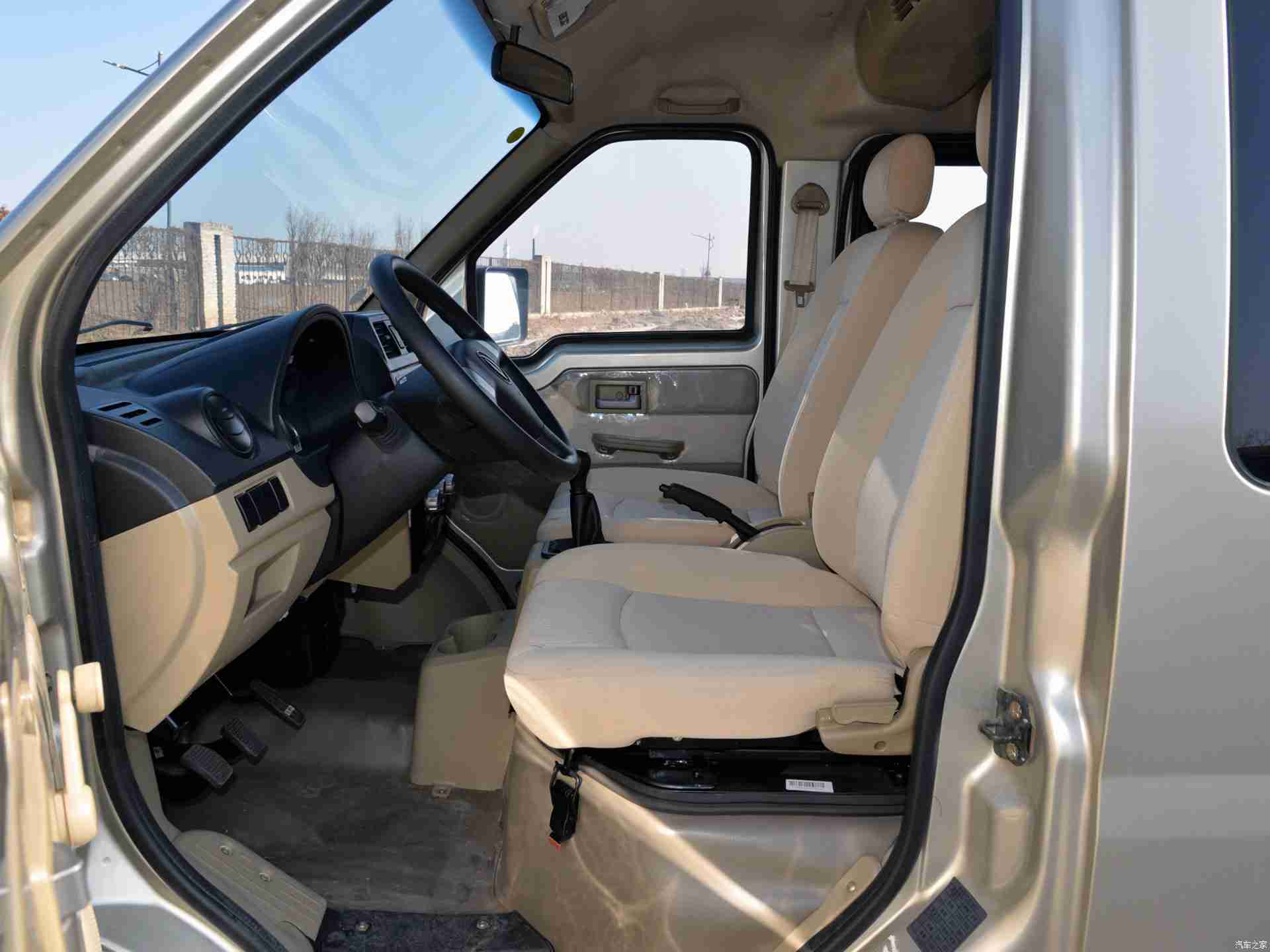 男女差差app,智能驾驶新风尚,"男女差差"助力汽车安全环保出行-1