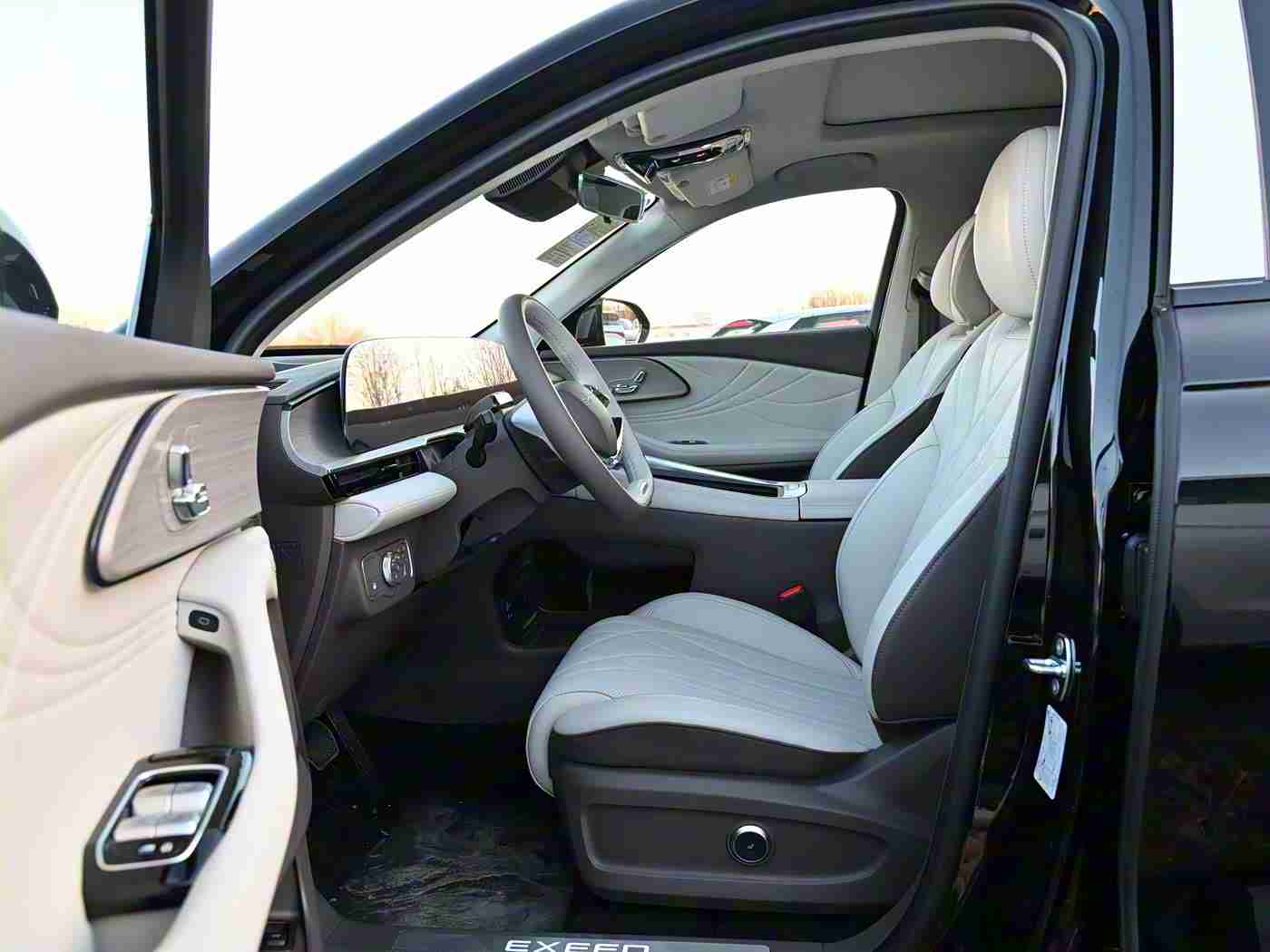 黄色应用软件下载,智能车载娱乐新宠，“黄色应用软件下载”助力驾驶生活更精彩-2