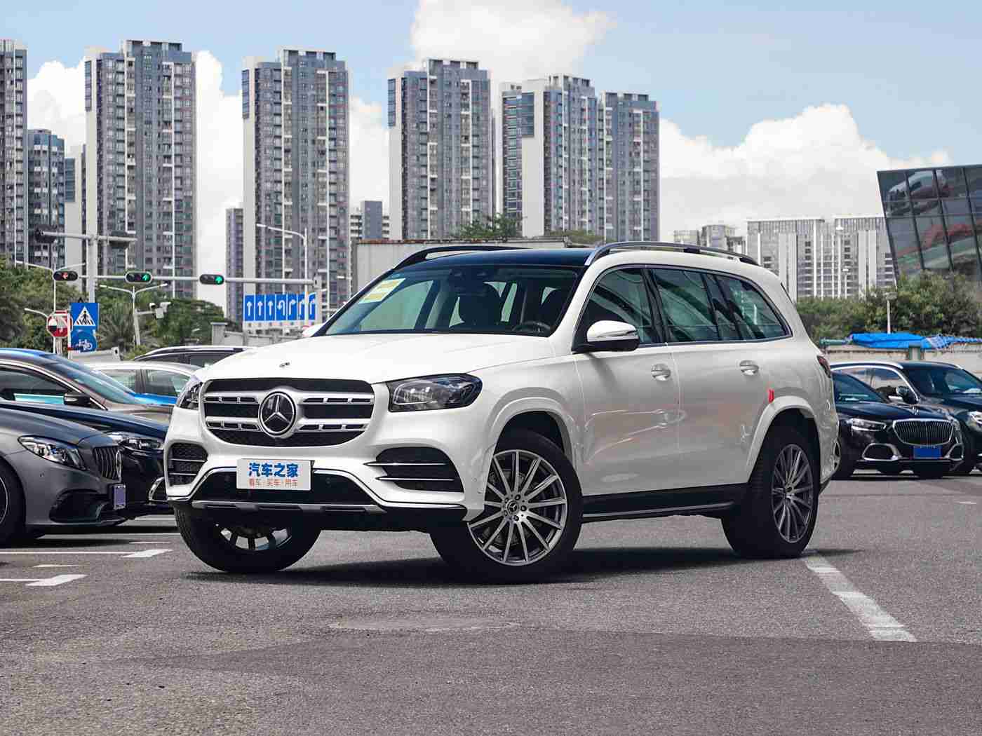 天天操一操,“智能创新保养服务来袭：知名品牌打造便捷高效车辆养护新体验”-1