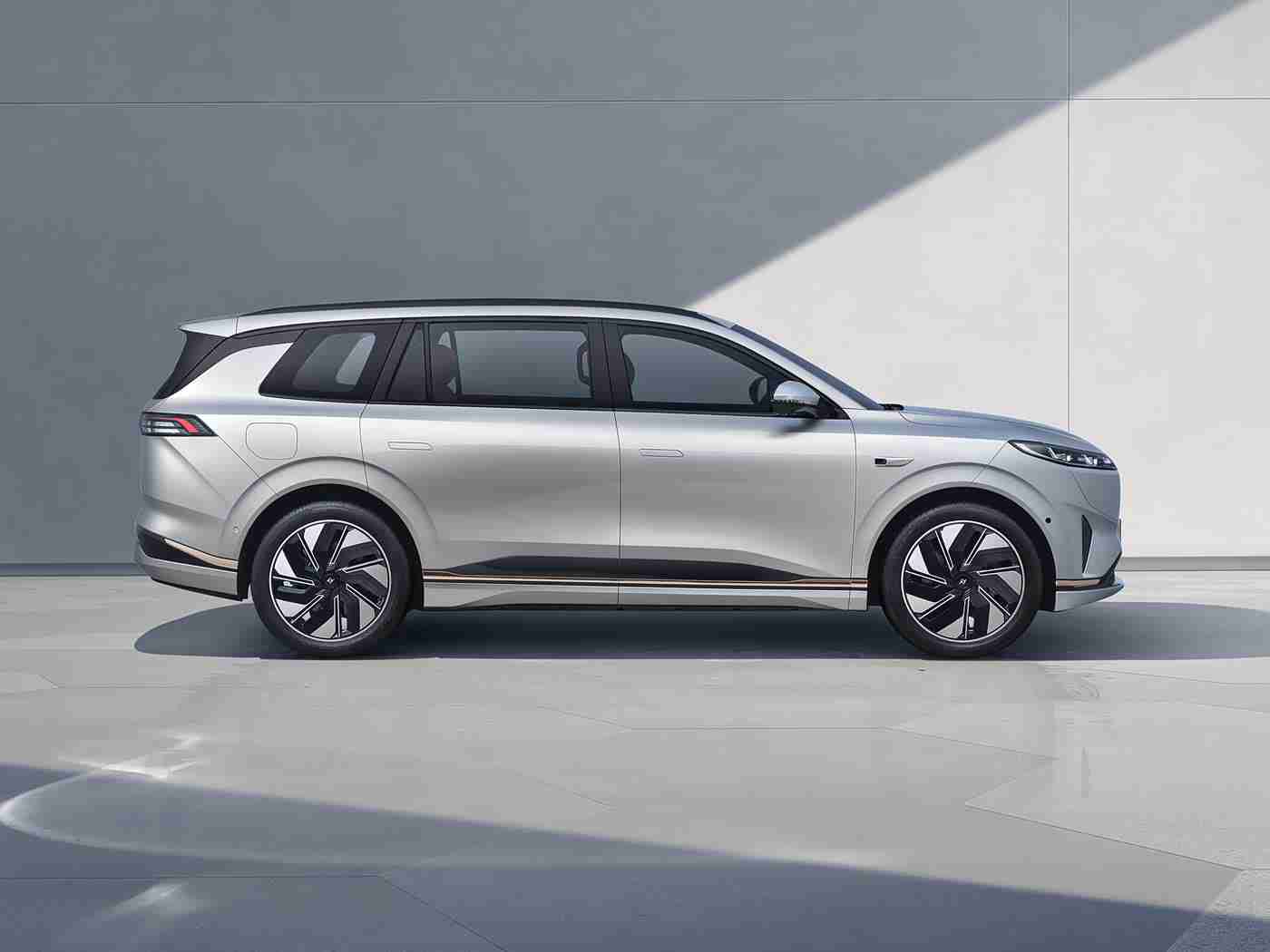 男生插女生app,汽车智趣融合,共创驾驶新境界-2