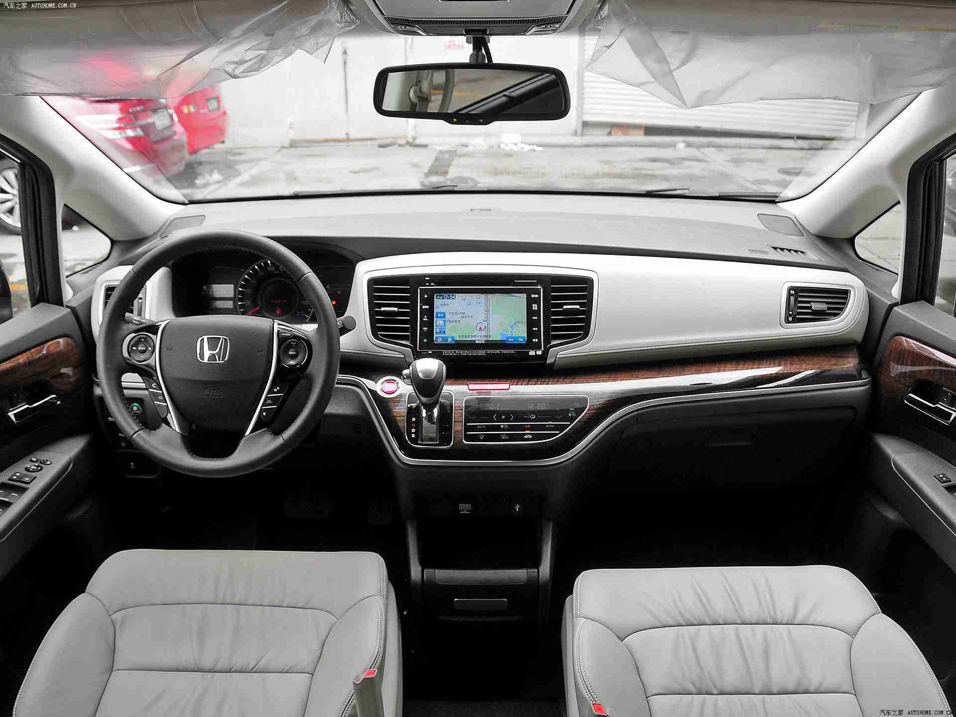 女人和公豬交s0X另类,S0X另类汽车设计灵感独特，性能卓越环保节能，引领汽车行业新潮流-1