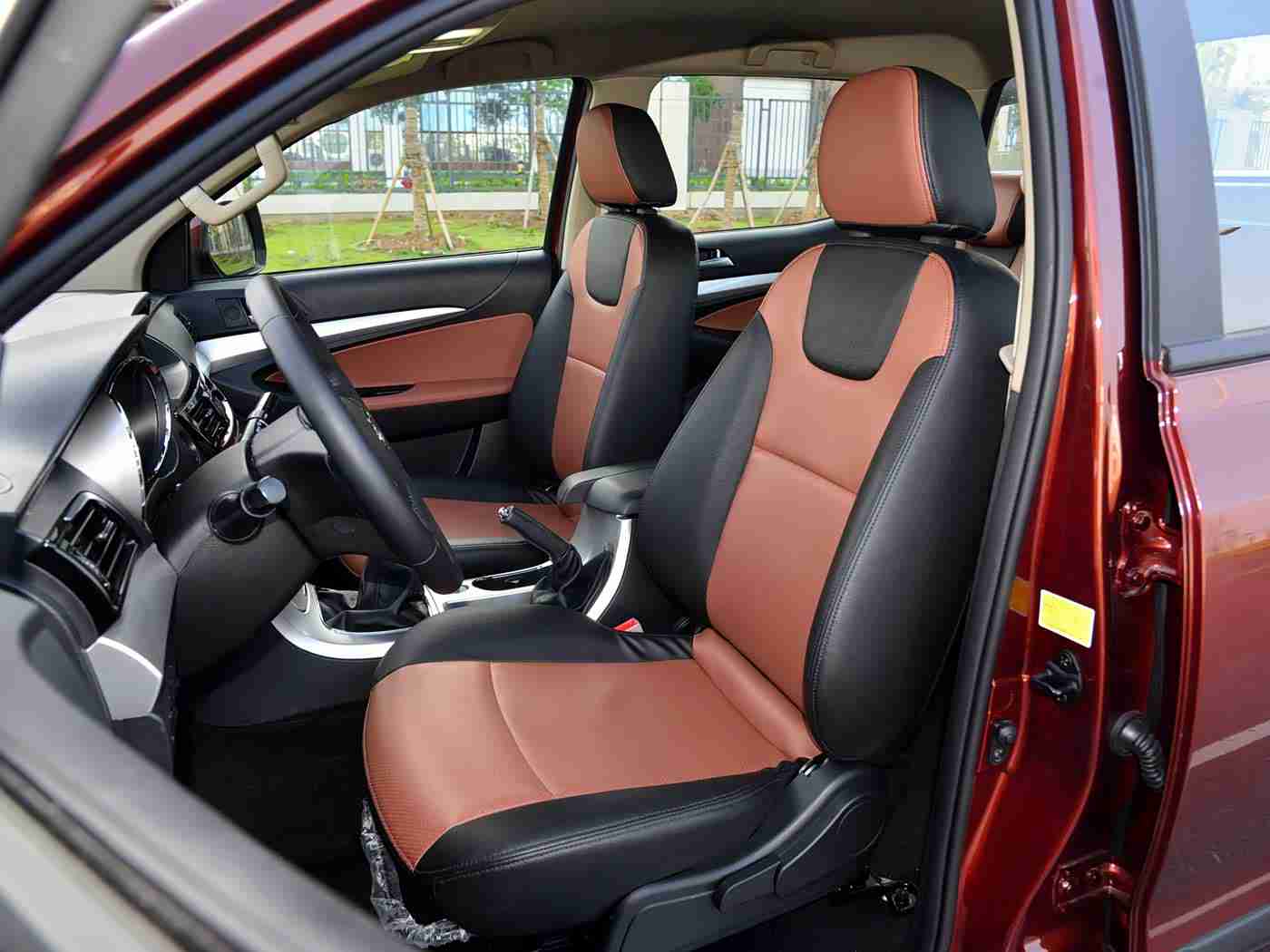 美女脱衣服软件,虚拟美颜新体验,汽车美容焕新颜-1