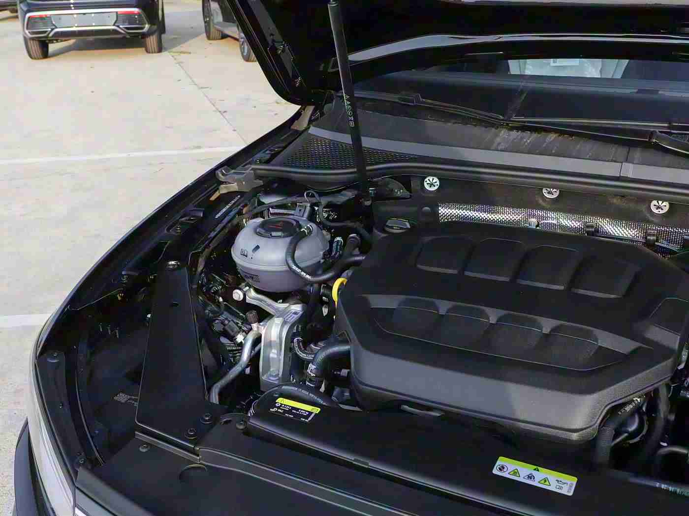 黄色软件下载中心,汽车软件盛宴：导航诊断美容社区，一应俱全的汽车服务平台大揭秘-1