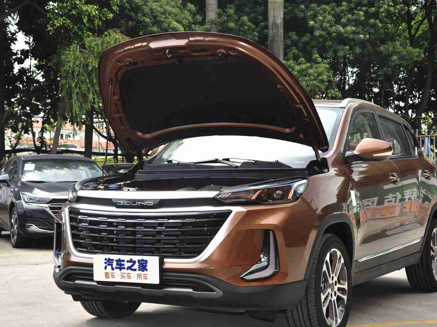 黄色vivo,vivo新锐亮相：独特色彩设计，科技驱动汽车新潮流-1