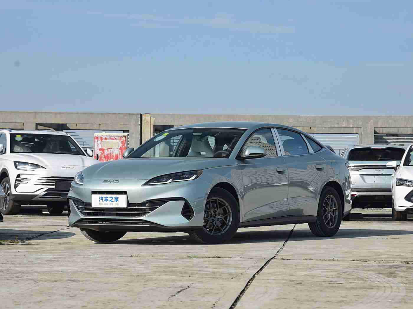 中文成人av,东方美学与未来科技融合，混合动力自动驾驶，“中文成人av”概念车引领未来出行潮流-1