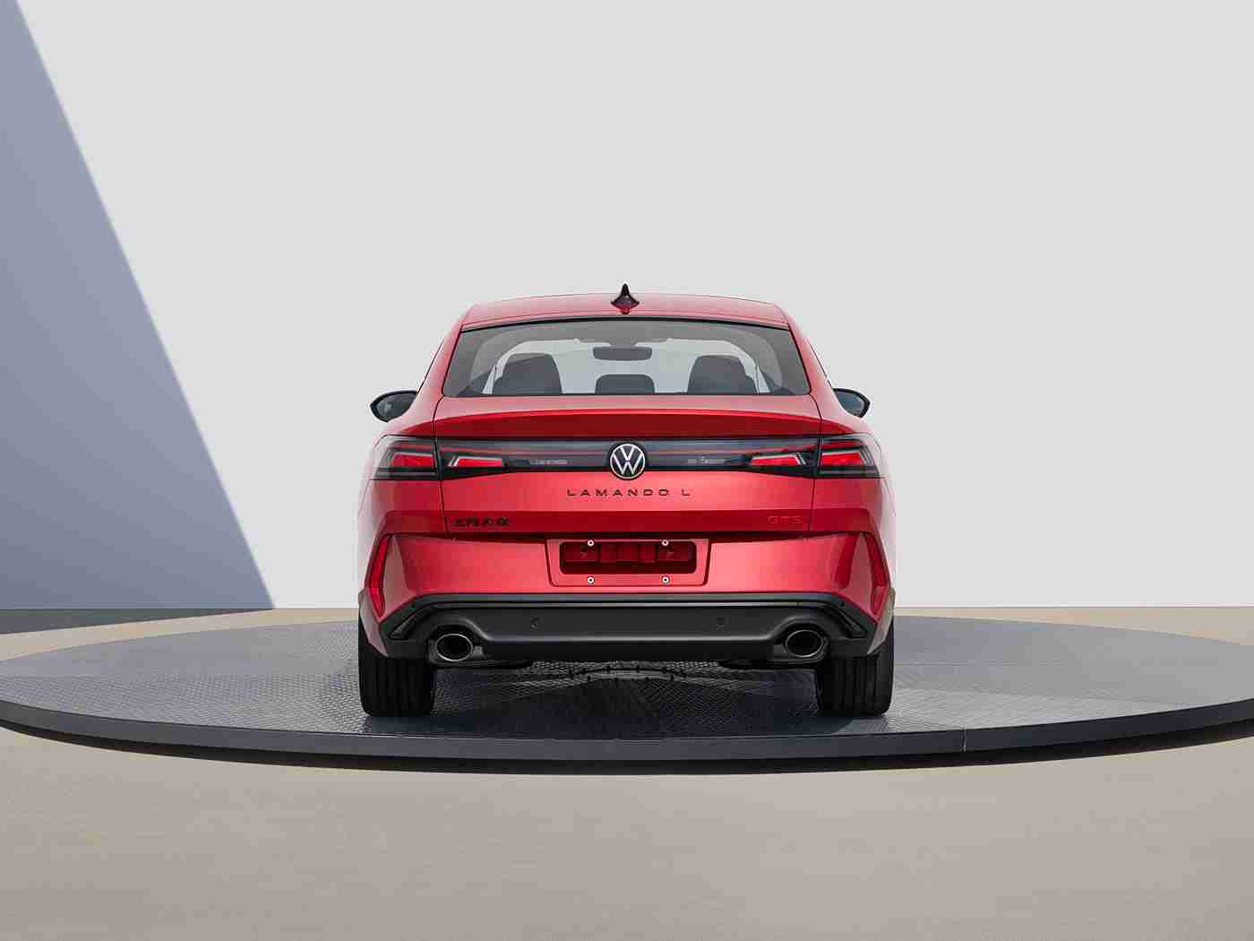 富二代成人抖音,炫豪新风尚，抖音富二代驾驭速度与激情-3