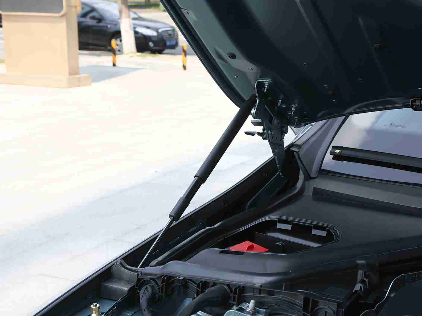 十大禁黄,汽车安全升级！揭秘十大禁行规定，筑牢生命防线，共建平安出行之路-4