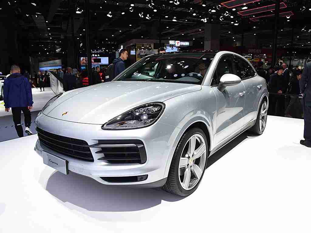 我和老婆真实的3p经历,汽车自驾游见证家庭温馨时光,卓越SUV成生活风景线-1