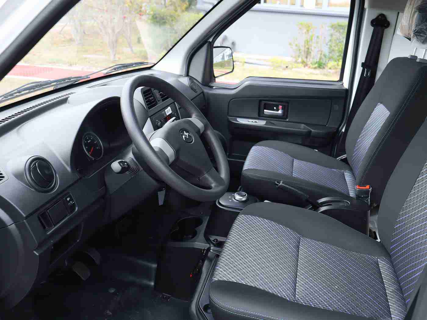 王者荣耀女英雄全身没有小爱心图片,创新设计引关注：王者荣耀灵感汽车简约大气，引领潮流-2