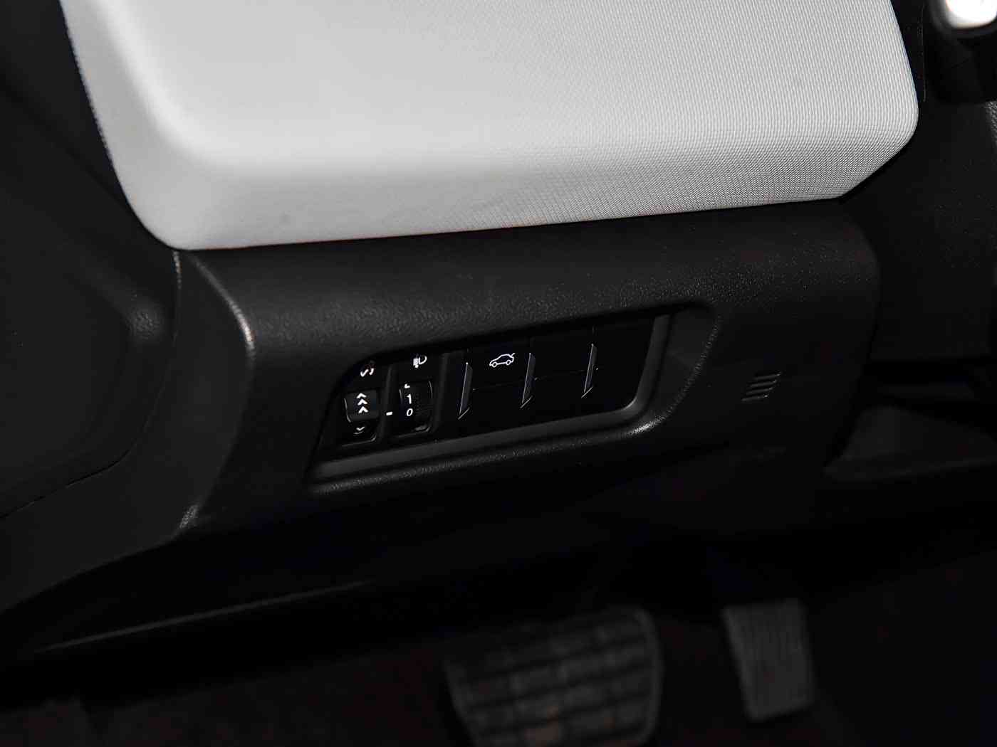 一卡二卡号码会不会乱码,科技护航，智慧出行，解码未来驾驶新篇章-3