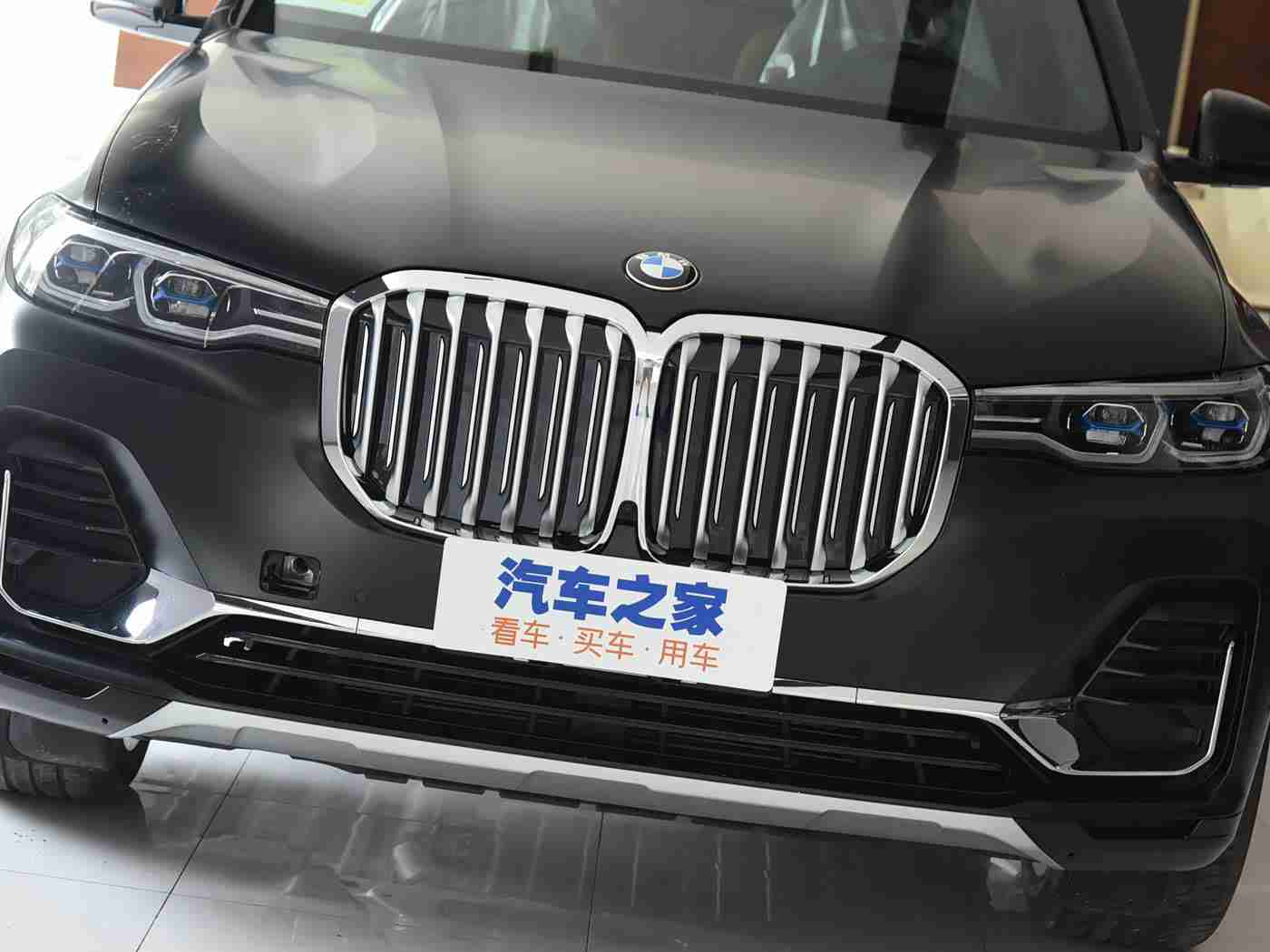 黄色软件免费版,智能驾驶新风尚：免费软件引领汽车智能化潮流，车主体验升级-1