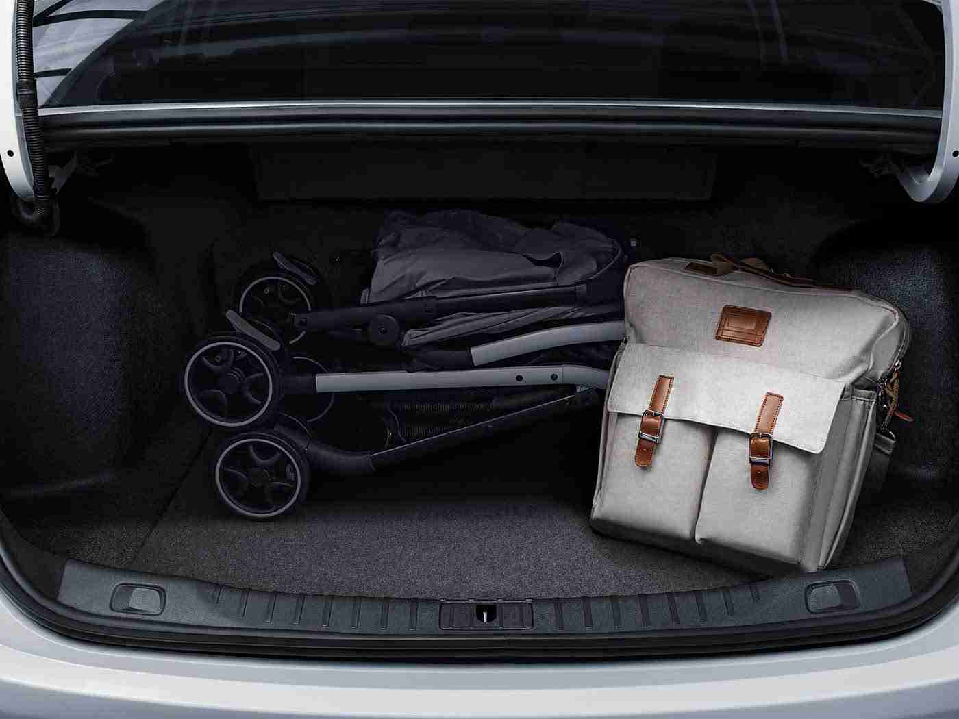 黄色应用免费,科技新宠，车主出行利器，全面免费体验，导航无忧-3