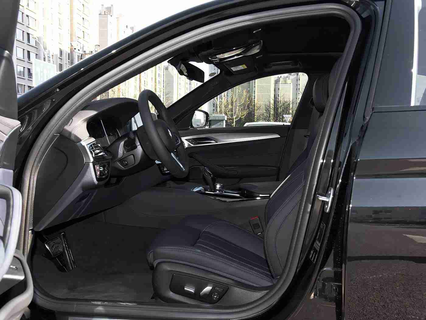 东京热软件下载,汽车软件创新引领潮流：东京热助力行业智能化发展，百万用户见证其魅力-2