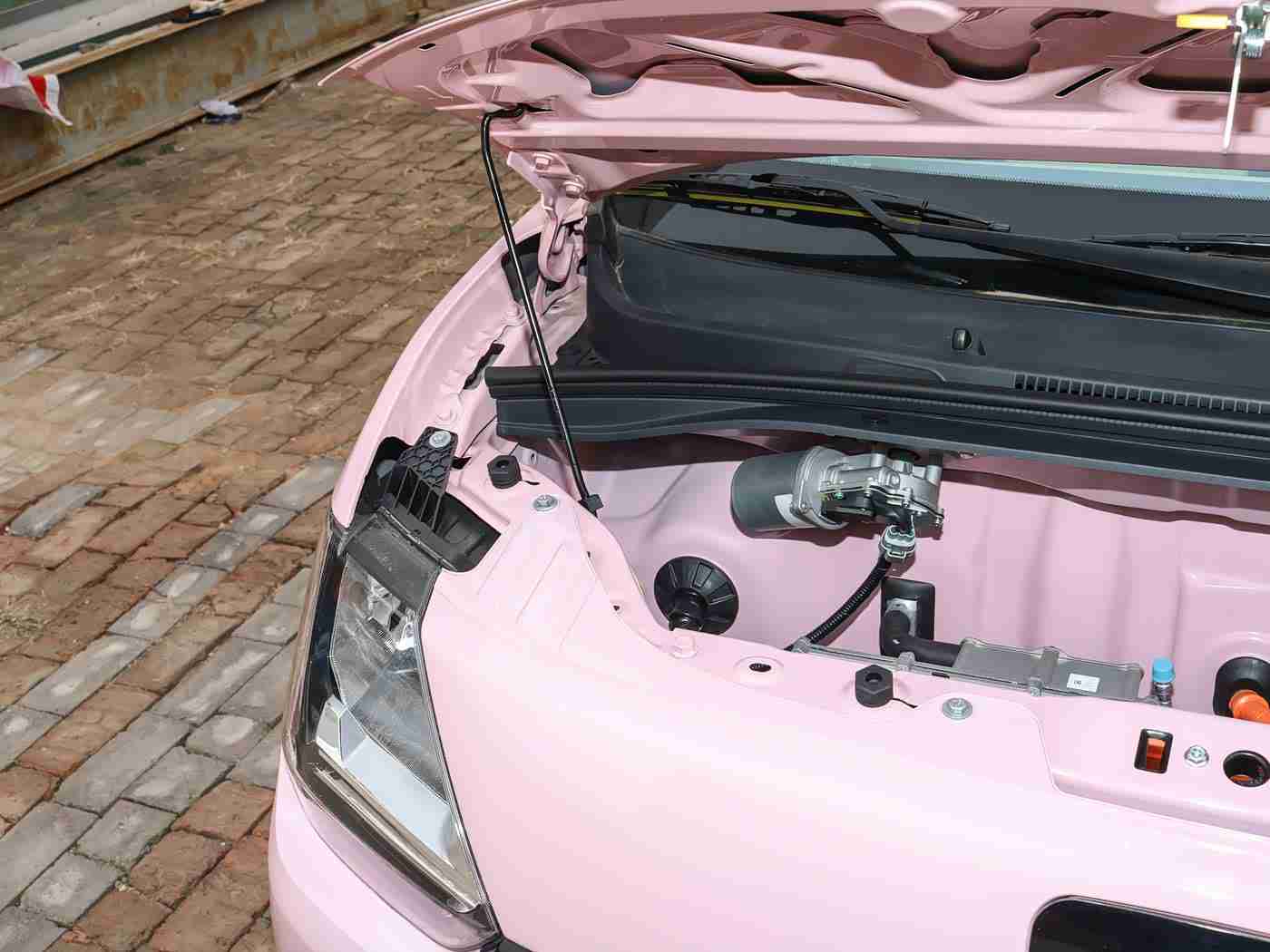 黄色3.03,科技驱动，环保新风尚——10万元内高性价比车型引发热议-4