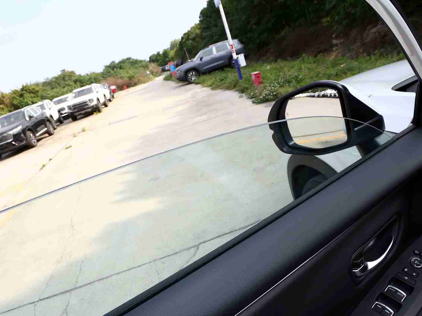 娇妻第一次3p贵在真实,汽车新趋势：真实体验至上，品质与科技共舞，购车首选新典范-2