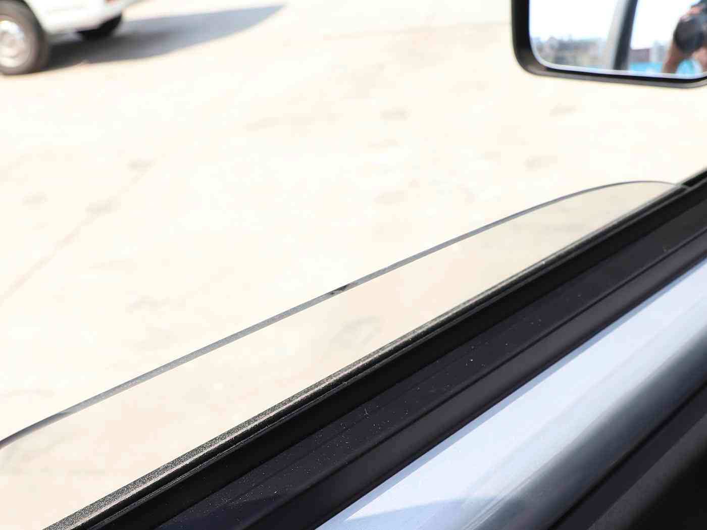 狼人干综合网,未来科技魅力,亲民价格新宠,全面升级智能驾控——汽车市场新焦点-5