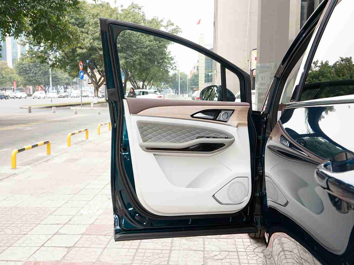 夜间禁用,“智能护航，安全夜行：揭秘夜间行车智能驾驶辅助系统禁用之道”-2