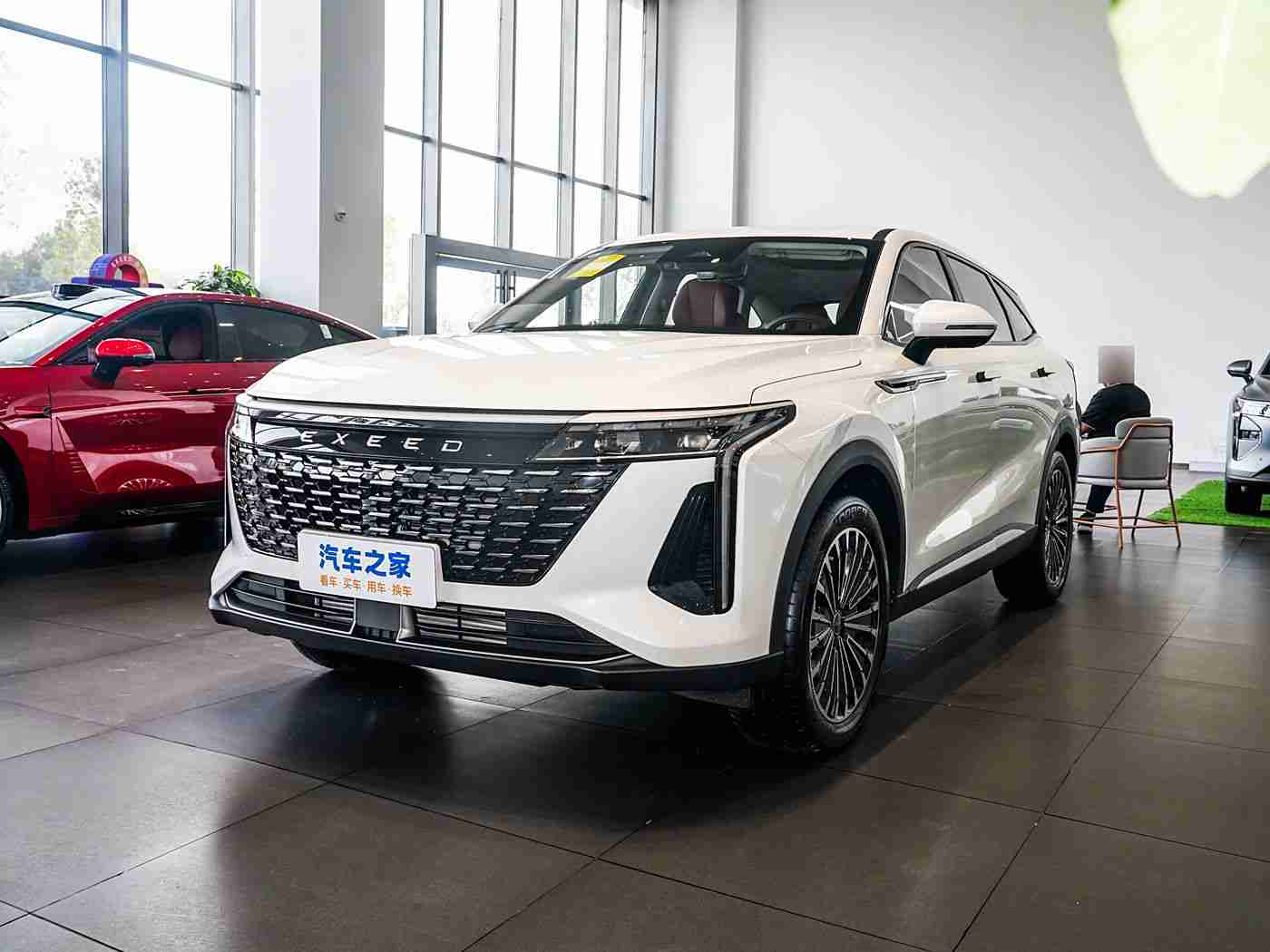 男人把困困女人的困困里免费,“女性专属守护,时尚安全“困困”出行新体验”-1