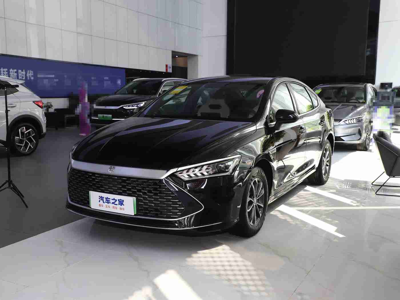 国产乱论视频,破茧成蝶，中国汽车实力新篇章：挑战与辉煌共舞-3