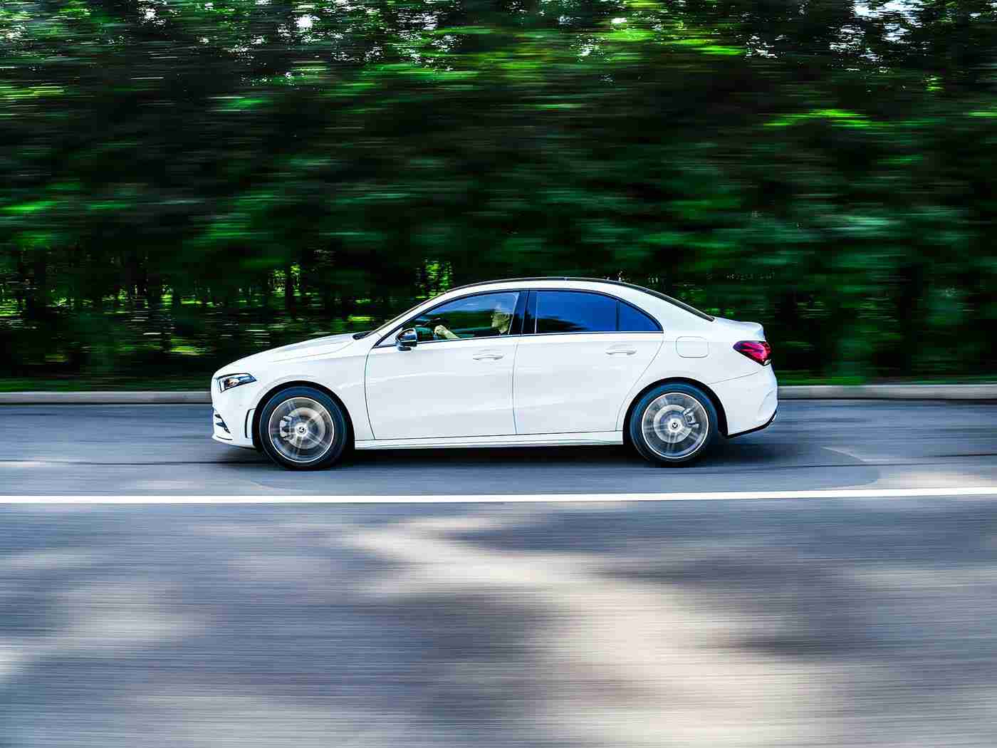 钟欣潼奶头被陈冠希看到了,潮流动力新风尚，智能SUV引瞩目，市场爆款势不可挡-1