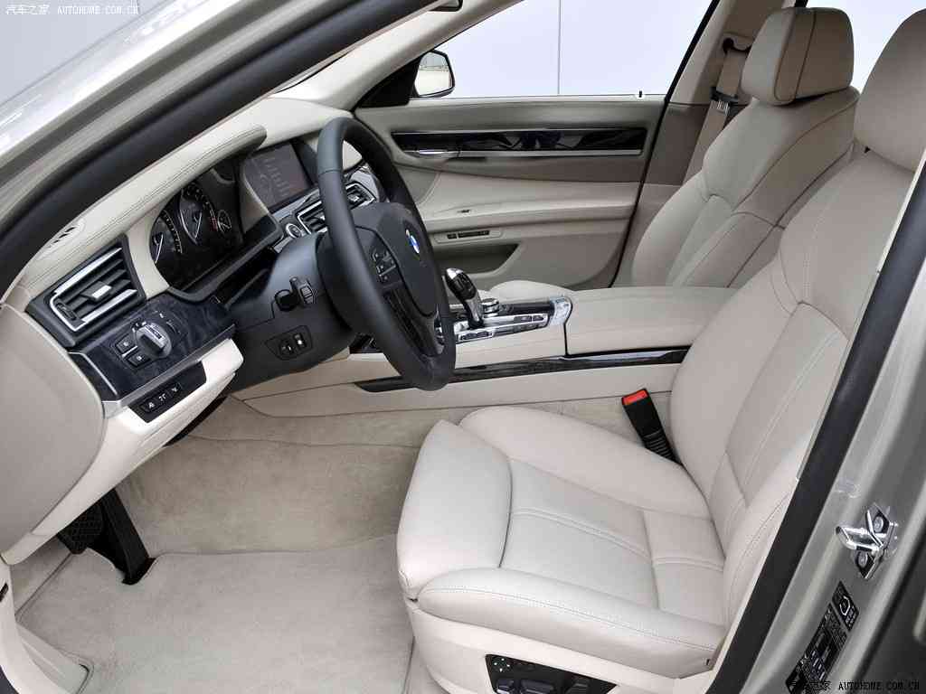 17c黑料,“科技驱动,性能卓越——揭秘神秘新车,引领汽车市场新潮流”-1