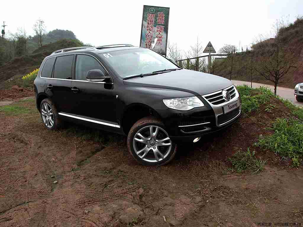 十大黄软,驾驭非凡，尽享舒适——探索十大梦想座驾魅力-3