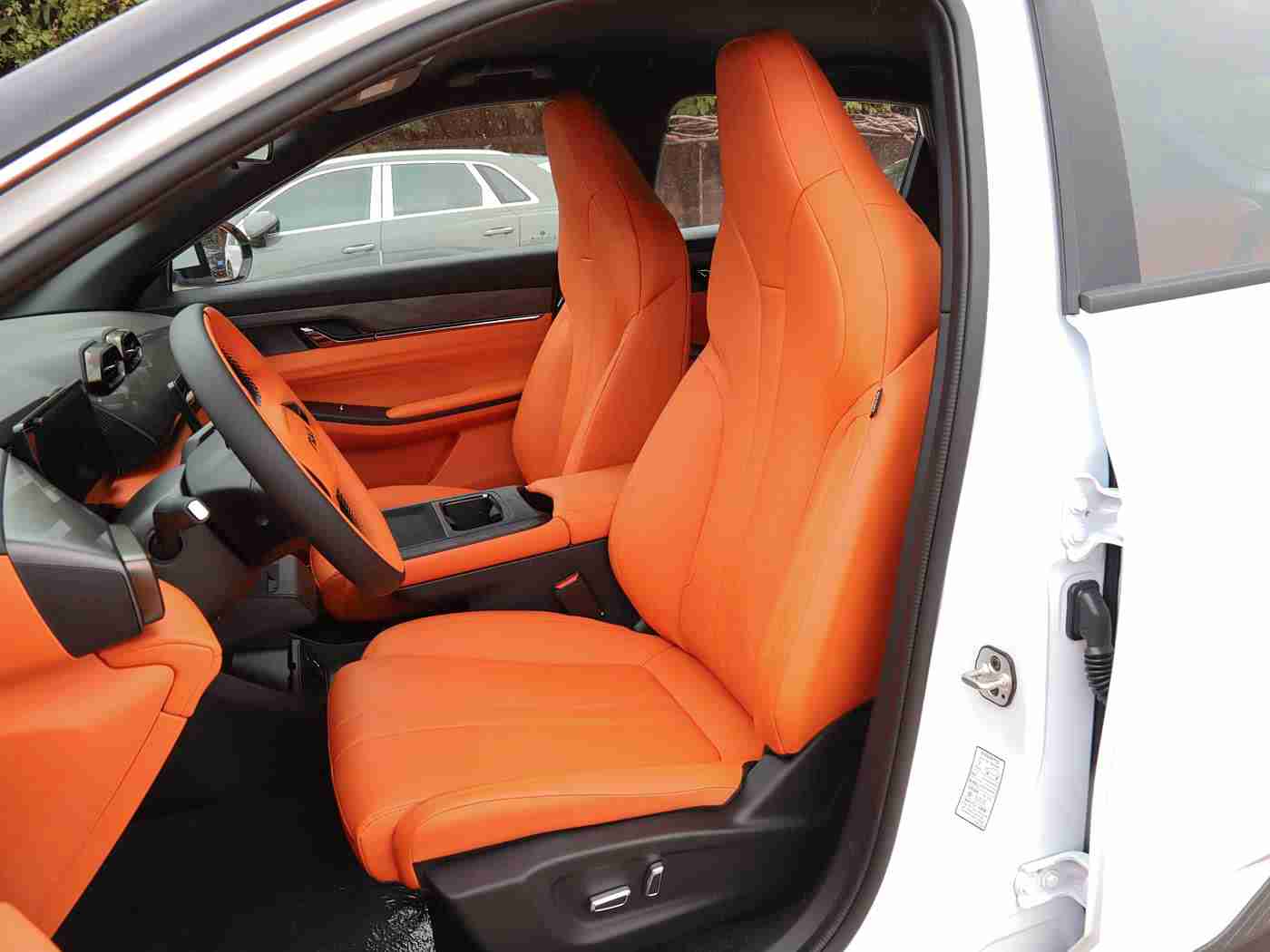 国产亚洲Av,国产新星崛起：时尚动感，动力强劲，亲民价格，亚洲新星引关注-1