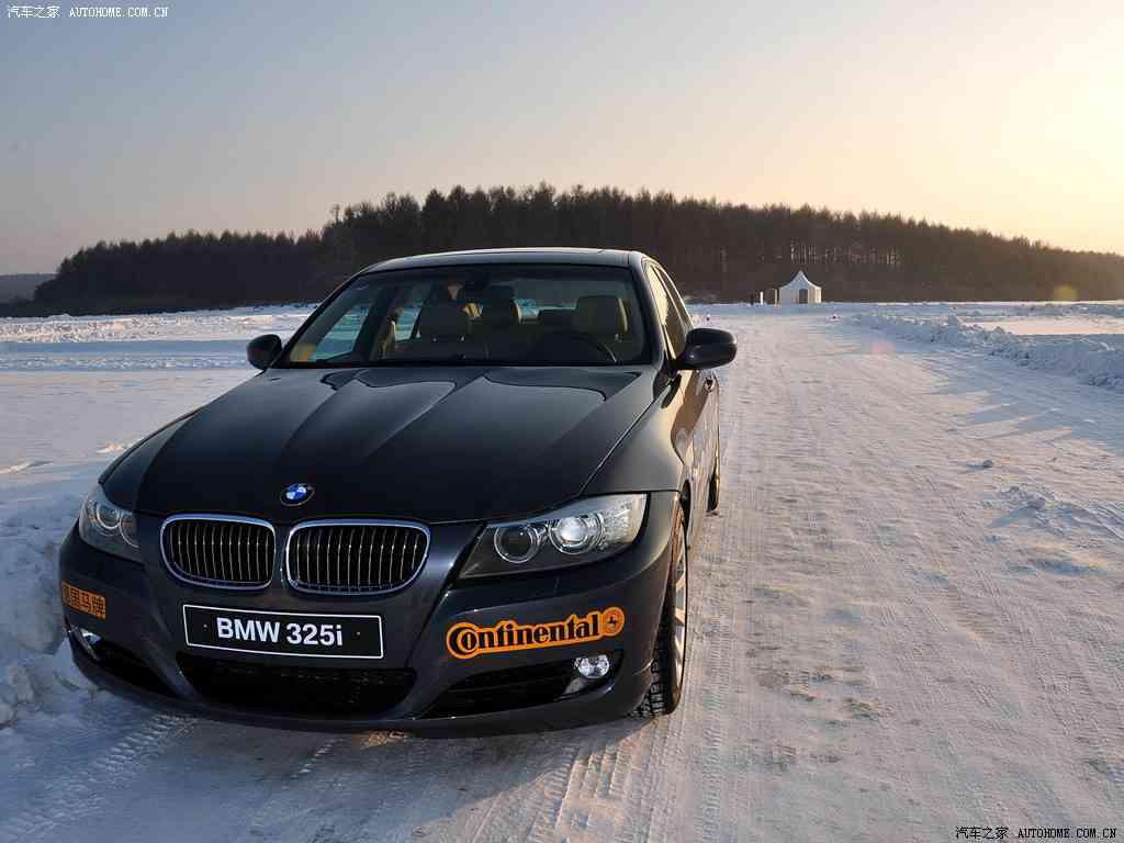 男生把坤坤,科技流线，坤动未来——坤坤引领汽车新风尚-1