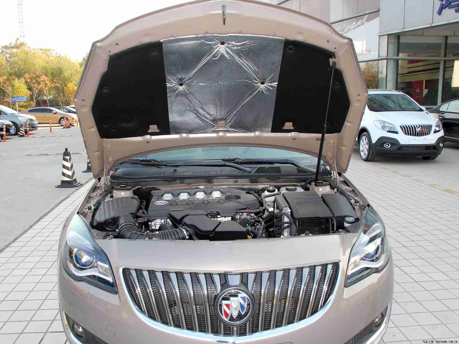 一卡二卡号码会不会乱码,科技护航，智慧出行，解码未来驾驶新篇章-2